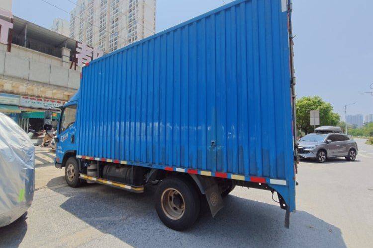 二手一汽解放轻卡 130马力 载货车