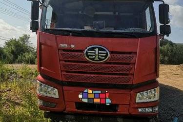 二手一汽解放 新J6P重卡 550马力 8X4 8.2米自卸车(国五) 前四后八 新柴二手自卸车 黄牌图片