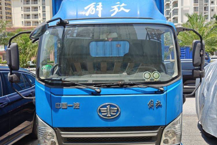 二手一汽解放轻卡 130马力 载货车