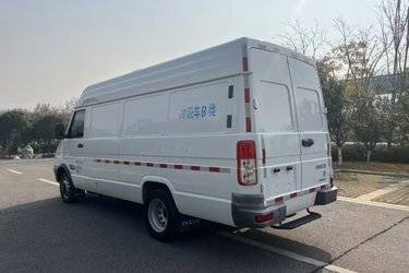 二手冷藏车 依维柯 新Daily 333 3.3 4X2图片