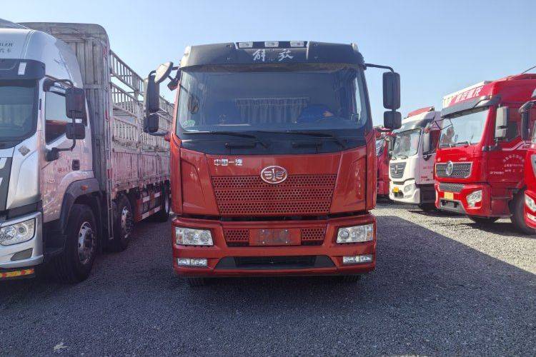二手三环十通 270马力 载货车