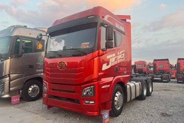 二手青岛解放 JH6重卡 领航版2.0 480马力 6X4 AMT自动挡牵引车(国六) 双驱 潍柴二手牵引车 黄牌图片
