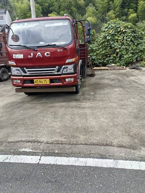 江淮骏铃 154马力 载货车