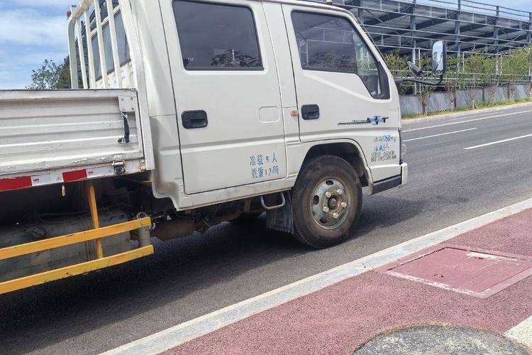 二手江铃汽车 109马力 载货车