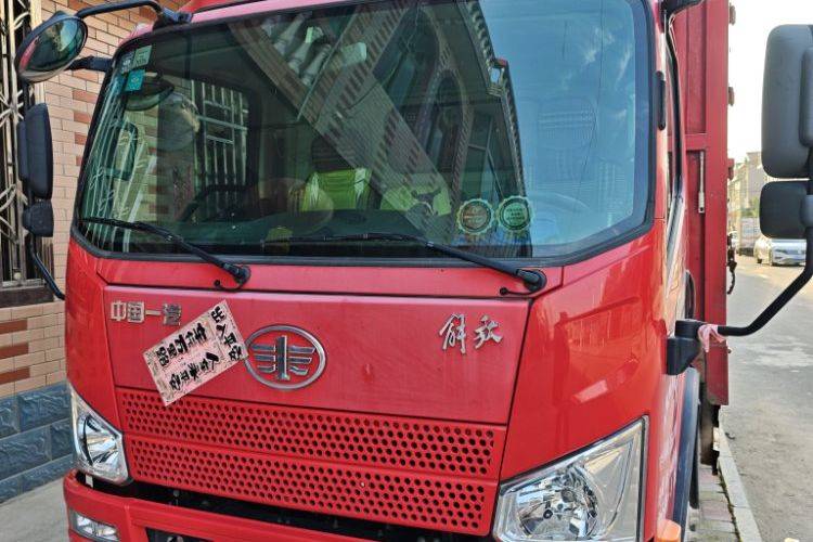 二手一汽解放轻卡 124马力 载货车