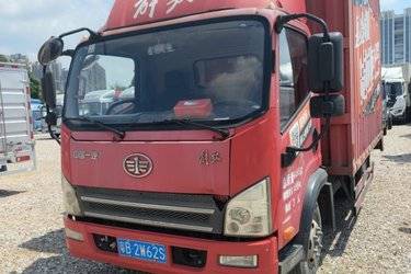 二手解放 虎VN 130马力 4.16米单排厢式轻卡(国五) 单桥 锡柴二手载货车 蓝牌图片