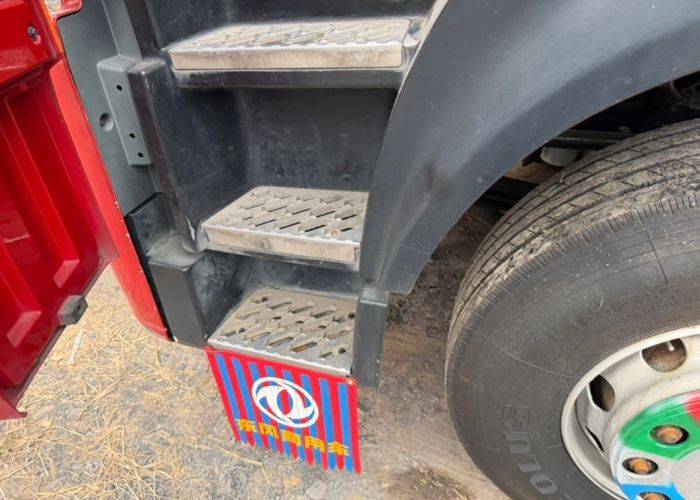 二手东风商用车 465马力 载货车