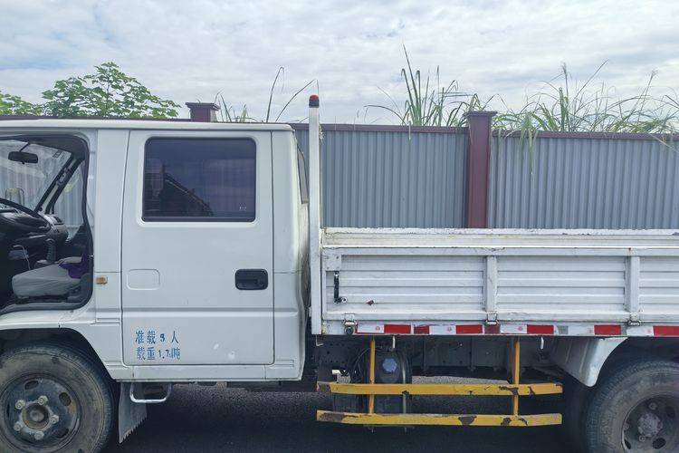 二手江铃汽车 109马力 载货车