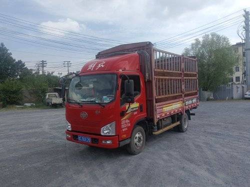 一汽解放轻卡 140马力 载货车