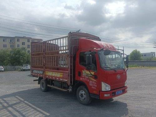 一汽解放轻卡 140马力 载货车