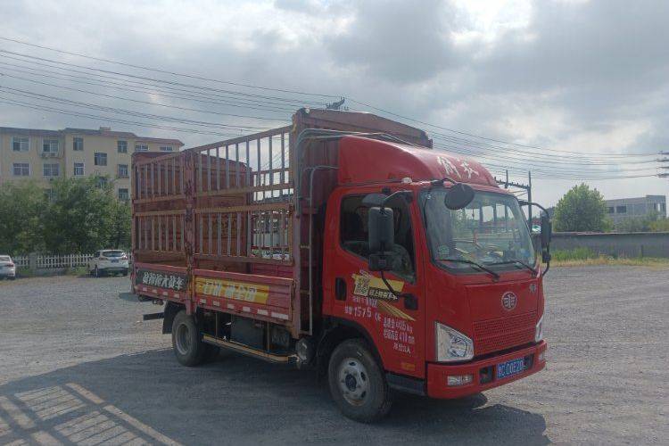 二手一汽解放轻卡 140马力 载货车