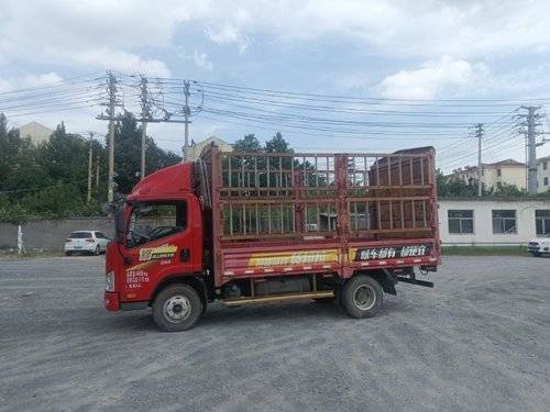 一汽解放轻卡 140马力 载货车