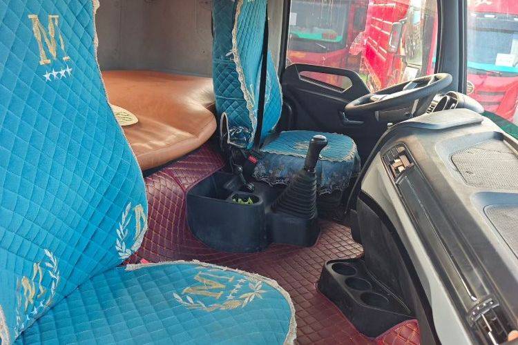 二手东风商用车 465马力 载货车