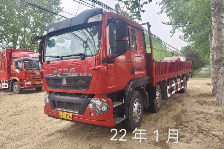 二手重汽豪沃(HOWO) 330马力 载货车