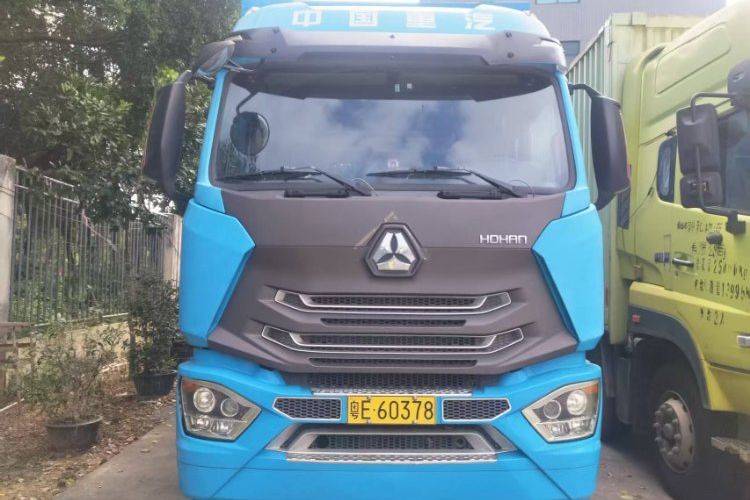 二手重汽豪瀚 210马力 载货车