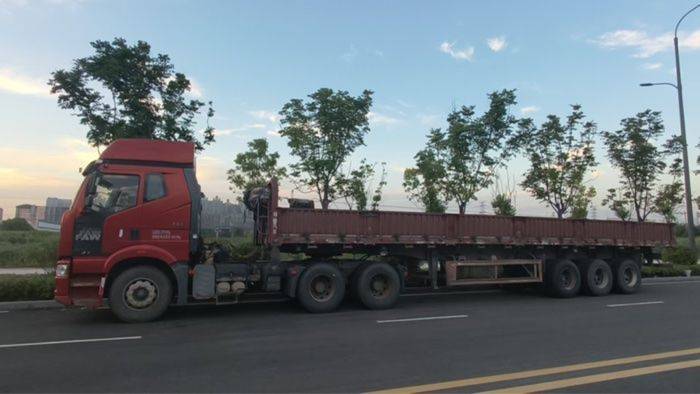 二手一汽解放 420马力 牵引车