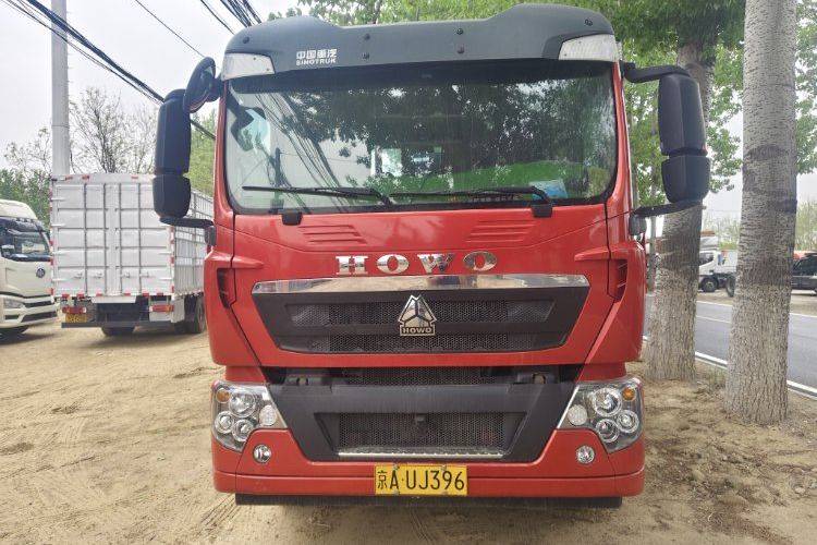 二手重汽豪沃(HOWO) 330马力 载货车