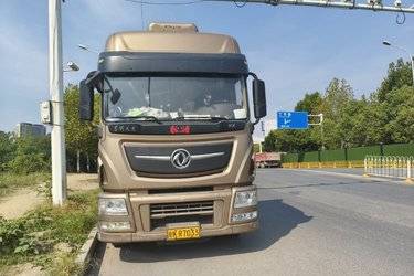 二手东风商用车 天龙旗舰KX 2020款 560马力 6X4牵引车(国五) 双驱 东风康明斯二手牵引车 黄牌图片