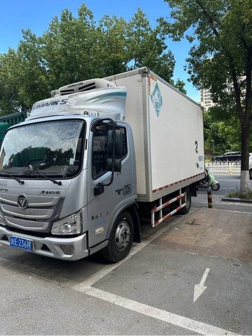 福田欧马可 129马力 载货车