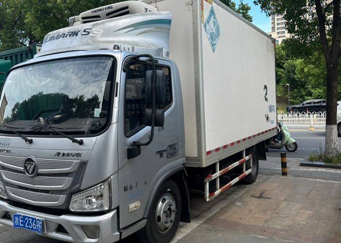 福田欧马可 129马力 载货车