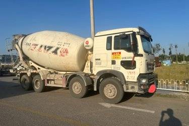 二手中国重汽 HOWO TX 340马力 8X4 7.95方混凝土搅拌车(国六)(武夷牌)(国五) 前四后八 潍柴二手搅拌车图片