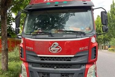 二手东风柳汽 乘龙H5中卡 240马力 4X2 6.8米仓栅式载货车(国五) 单桥 玉柴二手载货车 黄牌