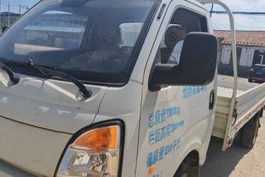 二手长安跨越者D5 PLUS 豪华型 2.0L 122马力 CNG 3.95米单排栏板小卡(国六) 单桥 重庆长安二手载货车 蓝牌