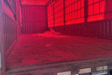 二手东风柳汽 乘龙H5 320马力 4X2 9.6米厢式载货车(国六) 单桥 东风康明斯二手载货车 黄牌图片
