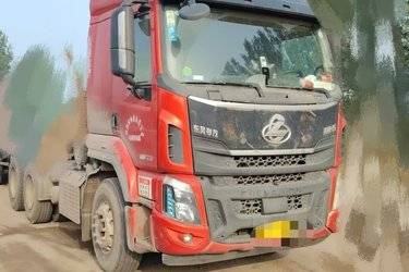 二手东风柳汽 乘龙H5重卡 460马力 6X4牵引车(国五) 双驱 潍柴二手牵引车 黄牌
