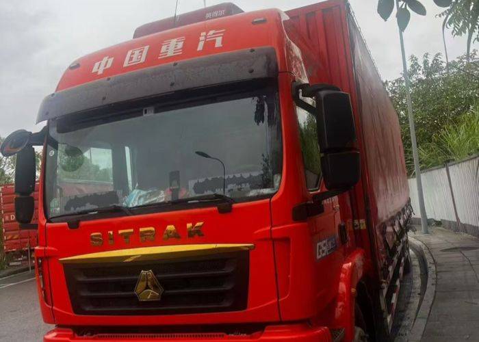 重汽汕德卡 290马力 载货车