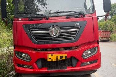 二手东风商用车 天锦KR 245马力 4X2 9.8米厢式载货车(国五) 单桥 康明斯二手载货车 黄牌图片