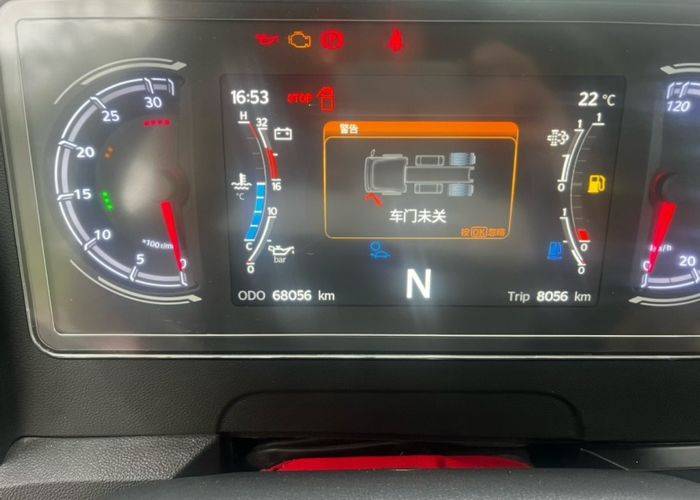 重汽汕德卡 290马力 载货车