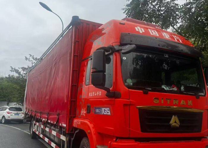 重汽汕德卡 290马力 载货车