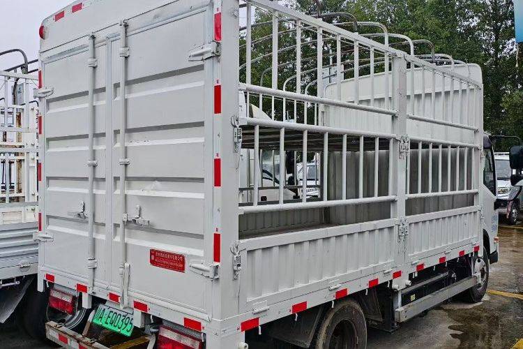 二手远程汽车 106.95Wh 电动卡车