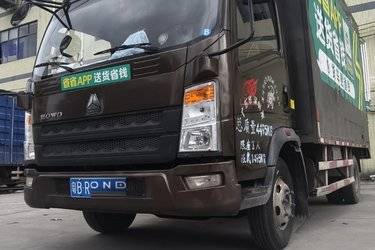 二手中国重汽HOWO 悍将 城配版 95马力 4.15米单排厢式轻卡(国五) 单桥 一汽二手载货车 蓝牌图片