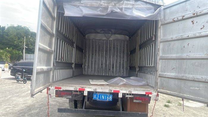 二手蓝擎轻卡 140马力 载货车