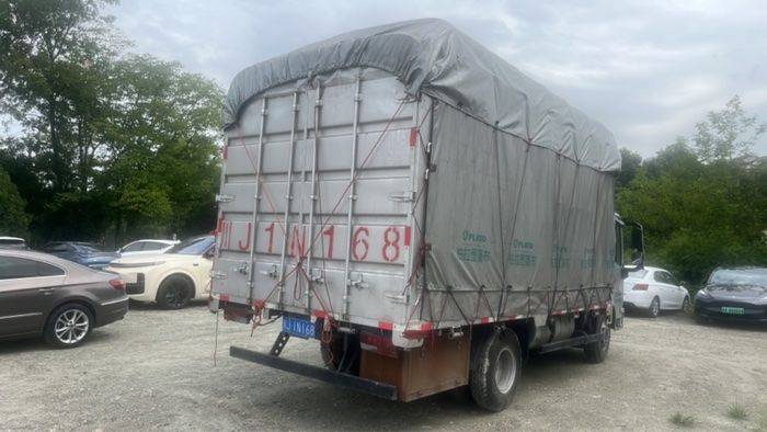 二手蓝擎轻卡 140马力 载货车