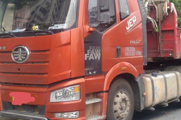 二手一汽解放 460马力 牵引车