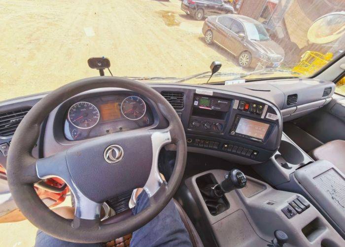 二手东风商用车 350马力 专用车