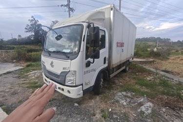 二手东风柳汽 乘龙L2 115马力 4.165米单排厢式轻卡底盘(国五) 单桥 江西五十铃二手载货车 蓝牌