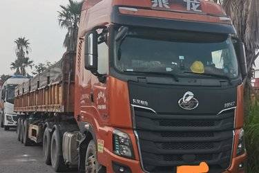 二手东风柳汽 乘龙H7重卡 480马力 6X4牵引车(485后桥)(国五) 双驱 玉柴二手牵引车 黄牌图片