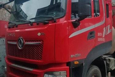 二手东风商用车 天龙KL重卡 530马力 6X4 LNG自动档牵引车(液缓)(国六) 双驱 东风股份二手牵引车 黄牌
