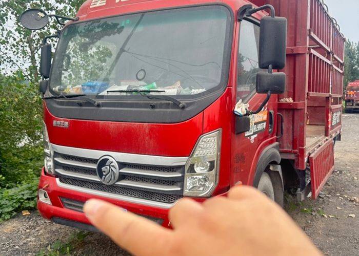 二手中国重汽成都商用车 160马力 载货车