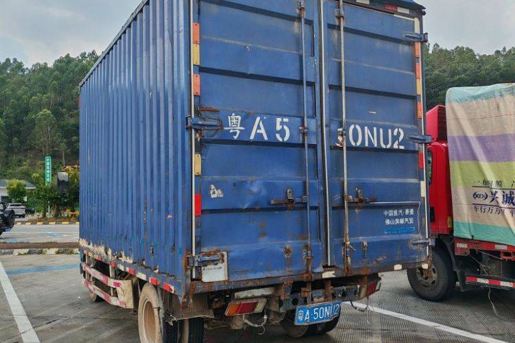 二手重汽豪曼 116马力 载货车