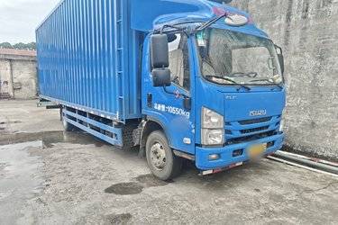 二手庆铃 五十铃700P 189马力 7.028米单排厢式载货车(国六) 单桥 庆铃五十铃二手载货车 黄牌图片
