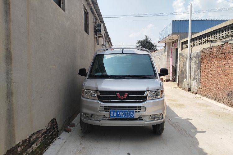 二手上汽通用五菱 117马力 载货车