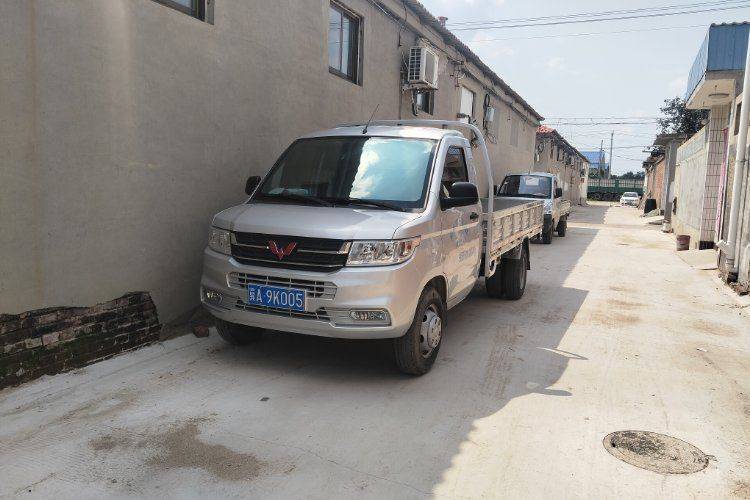 二手上汽通用五菱 117马力 载货车