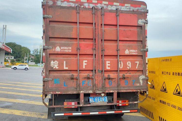 二手重汽HOWO轻卡 160马力 载货车