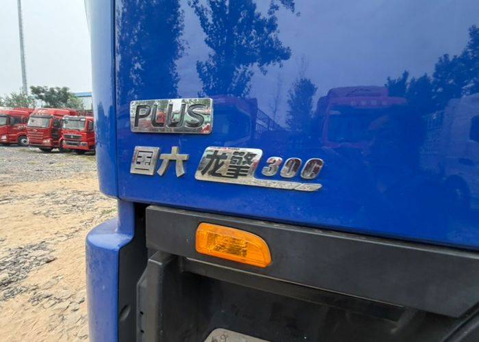 二手东风商用车 300马力 载货车