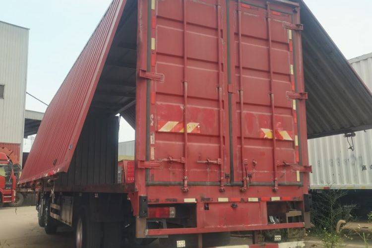 二手东风柳汽乘龙 315马力 载货车